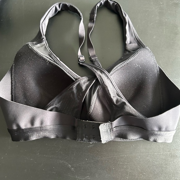 Lululemon all powered up bra - Picture 2 of 4